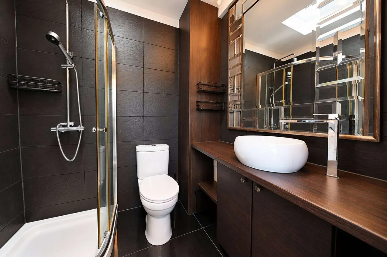 Chalcot Square, Primrose Hill, NW1, photo 6