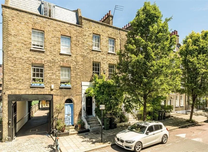 3 bed house for sale — Walnut Tree Walk, Kennington, SE11