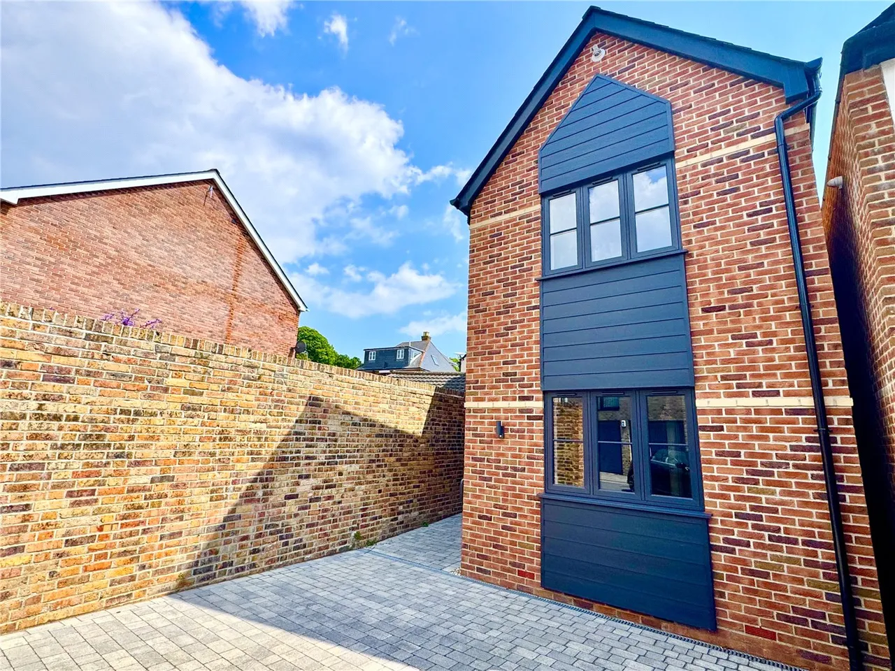 Chalice Close, Ashley Cross, Poole, Dorset, BH14, photo 11