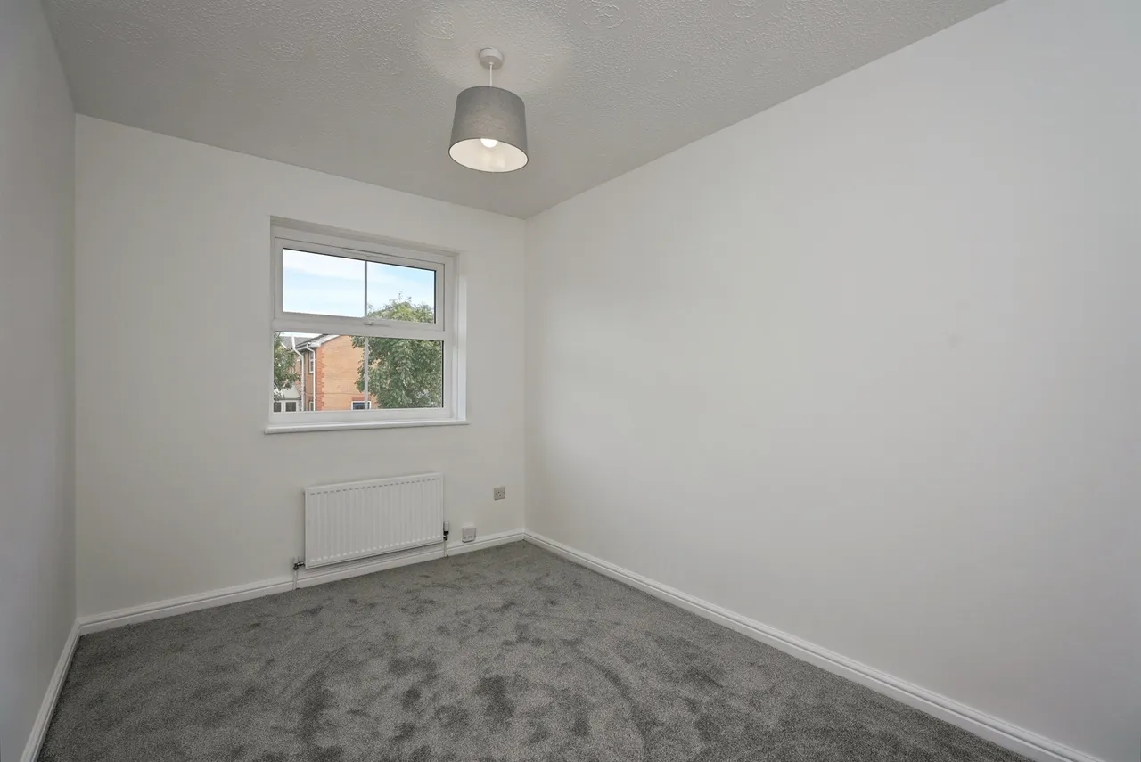 Mill House Rise, Bradford, BD5, photo 20