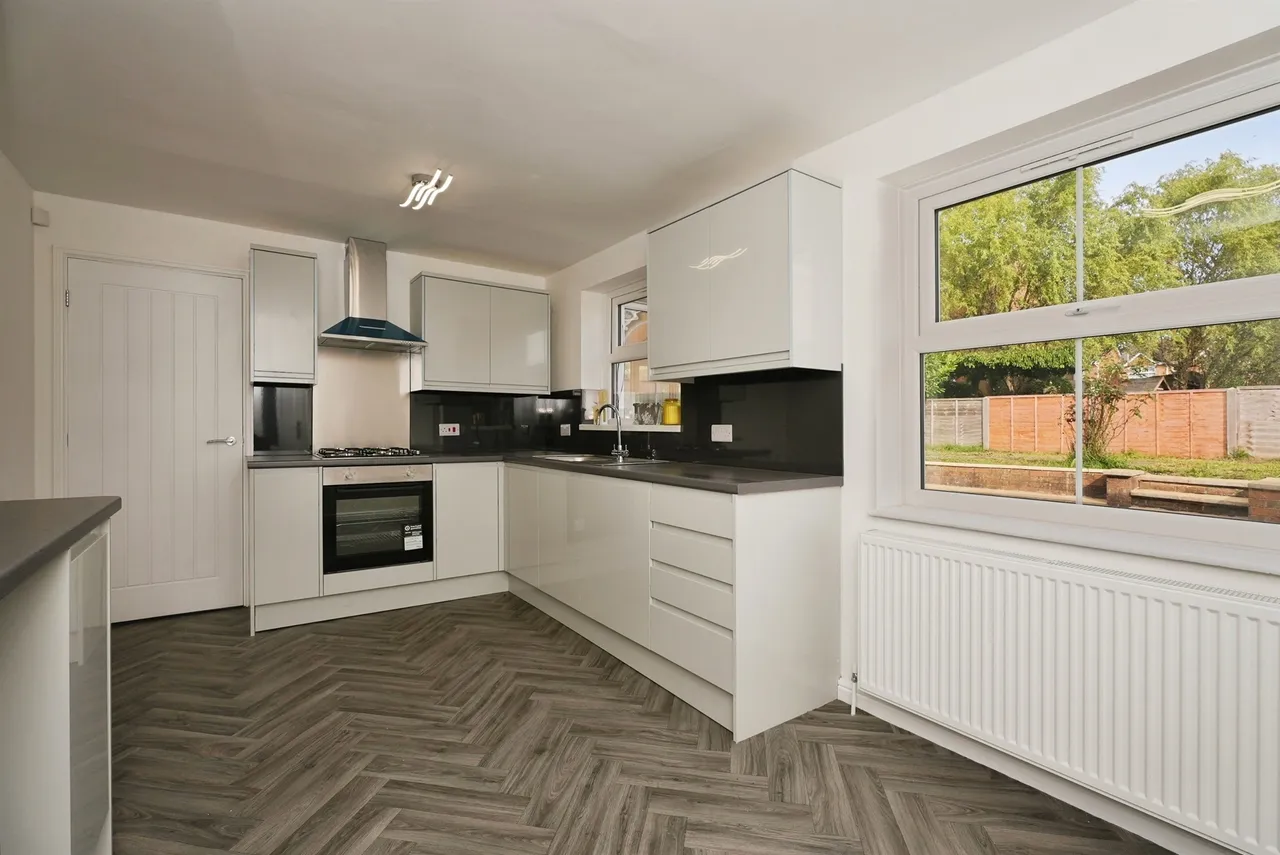 Mill House Rise, Bradford, BD5, photo 5