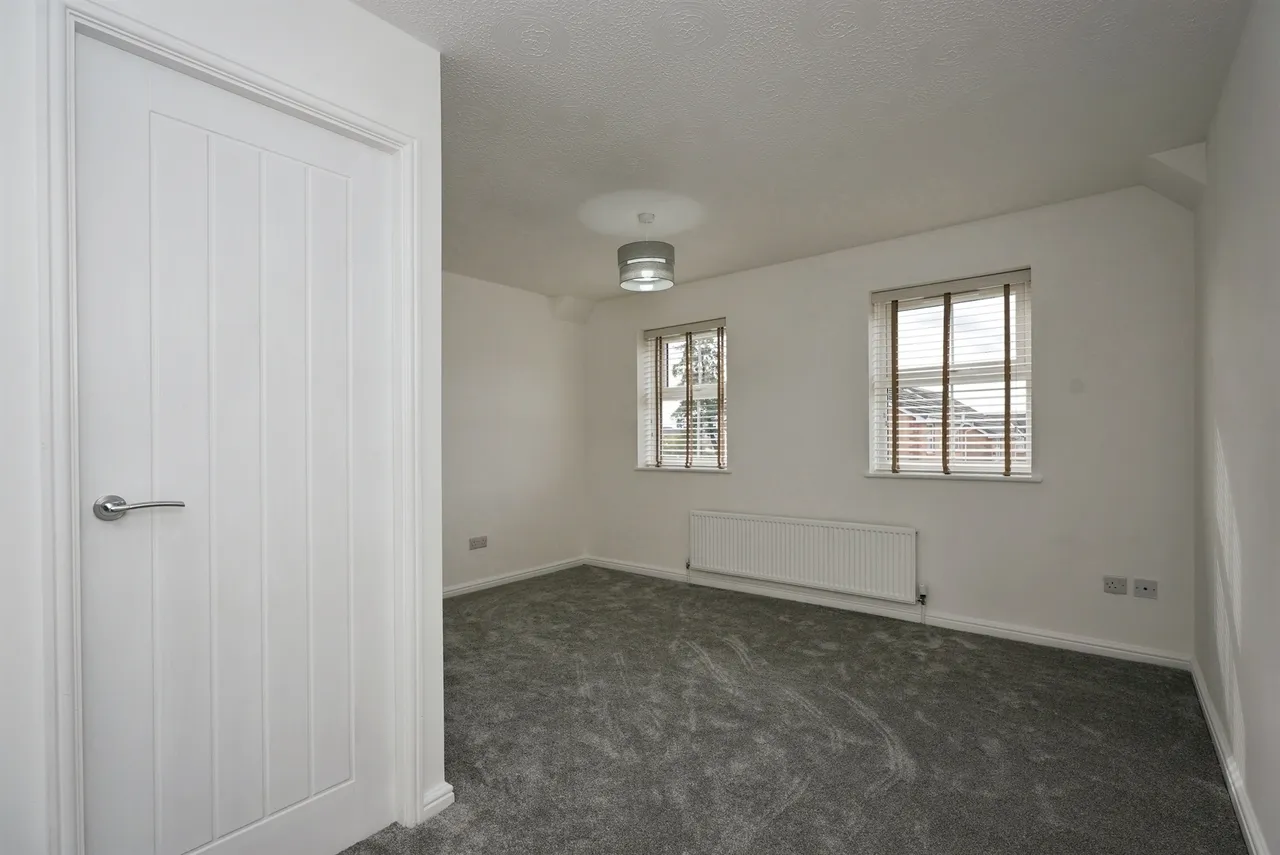 Mill House Rise, Bradford, BD5, photo 19