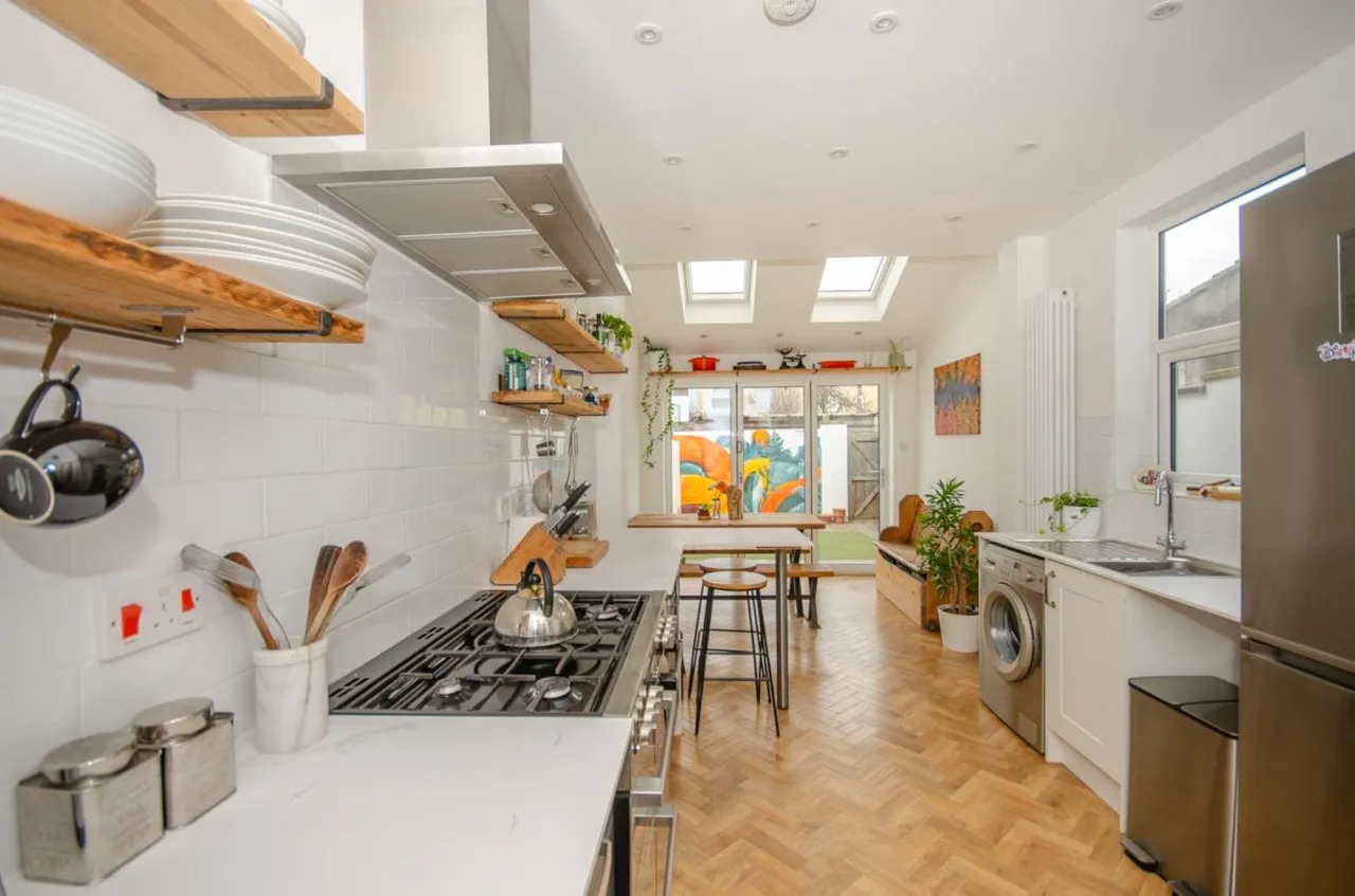 3 bed house for sale — Chelsea Park, Easton, Bristol BS5 6AQ