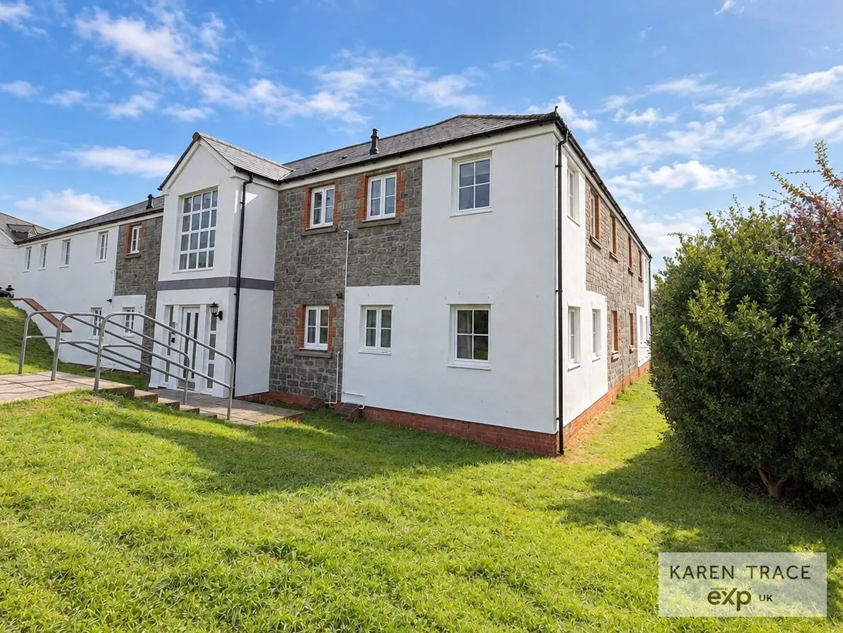 Rashleigh Grove, St Austell, PL25, photo 17