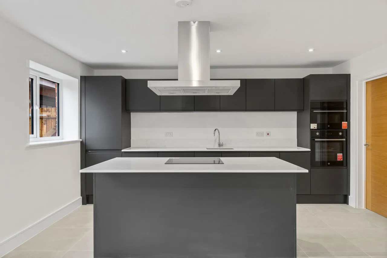 Halis Court, Hale Village, Liverpool, Liverpool, L24 4BF, photo 9