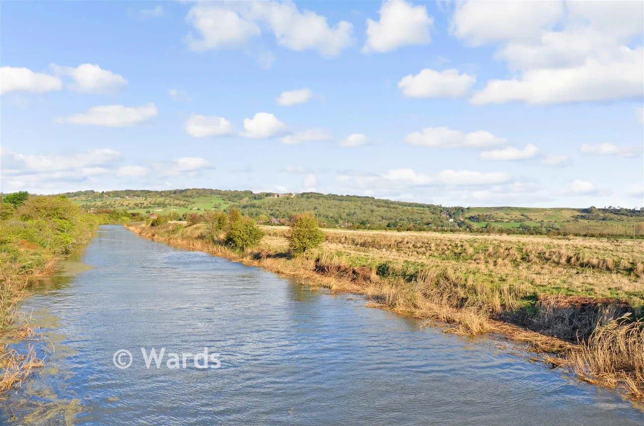 Victoria Road West, Littlestone, TN28, photo 10