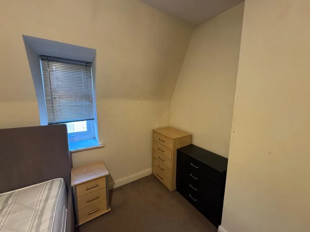 Godwin Street, Bradford, BD1, photo 7