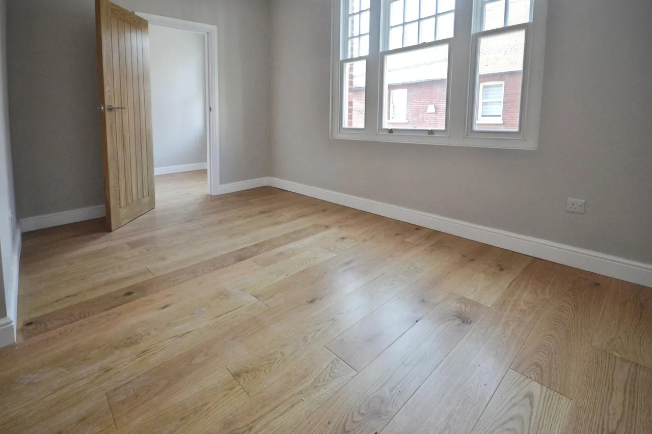 East Park, Southgate, RH10, photo 7