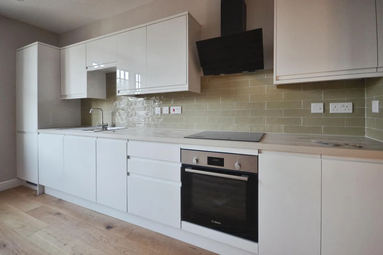East Park, Southgate, RH10, photo 6