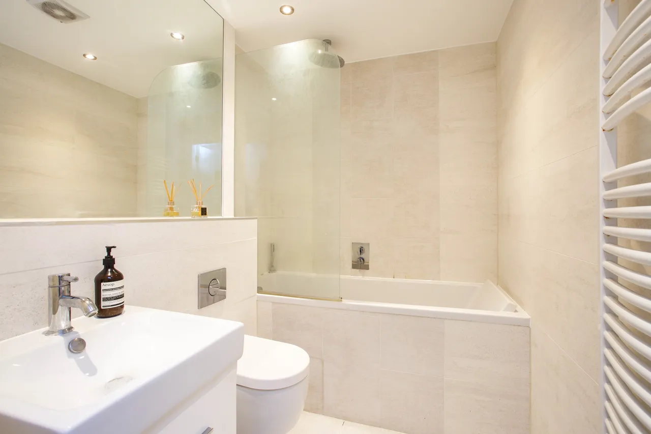 Minorca Road, Weybridge, KT13, photo 4