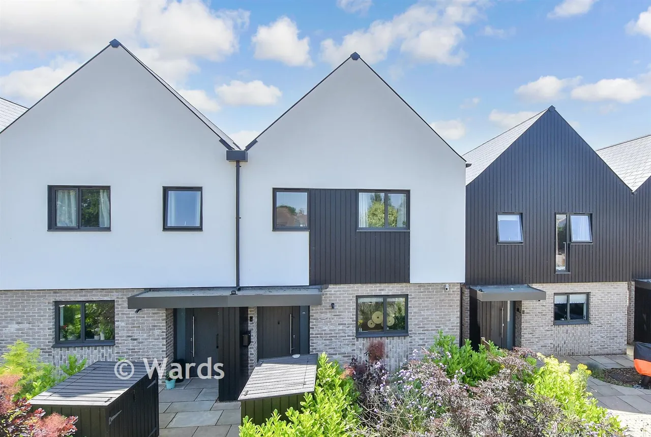3 bed house for sale, Sandpiper Close, Appledore, TN26