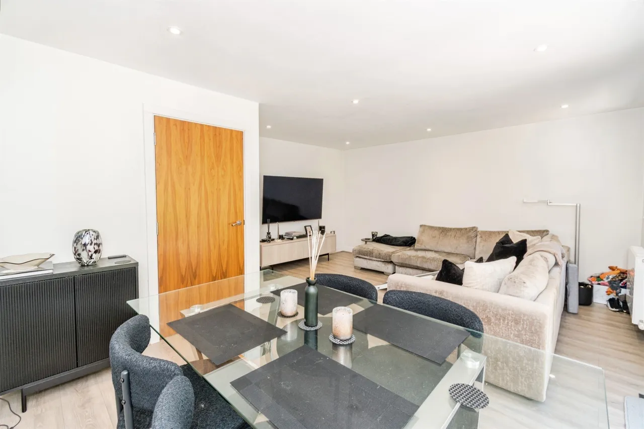 Sundays Hill Close, Hedge End, Southampton, photo 5
