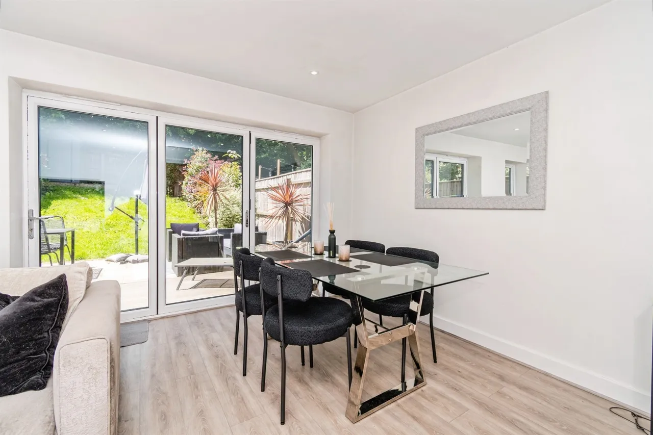 Sundays Hill Close, Hedge End, Southampton, photo 4
