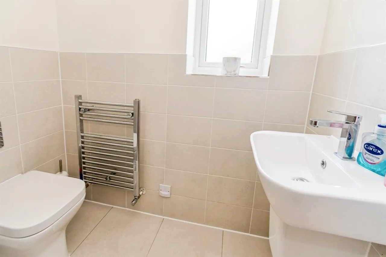Sundays Hill Close, Hedge End, Southampton, photo 7