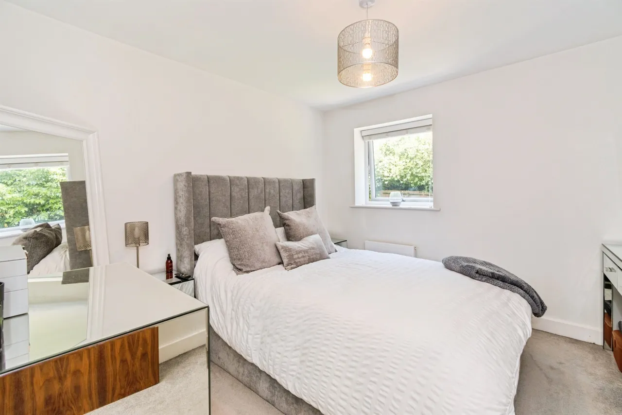 Sundays Hill Close, Hedge End, Southampton, photo 11