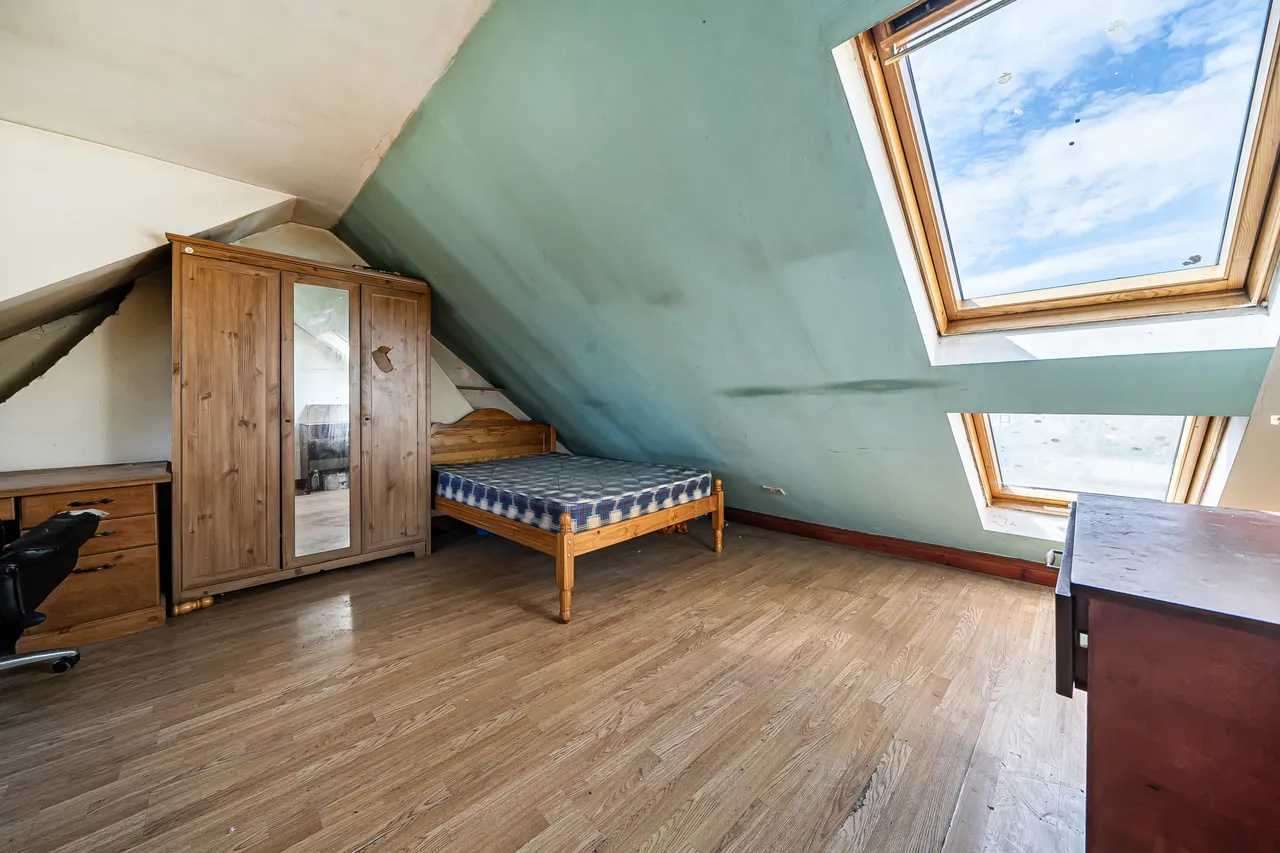42 Waverley Gardens, London, photo 6