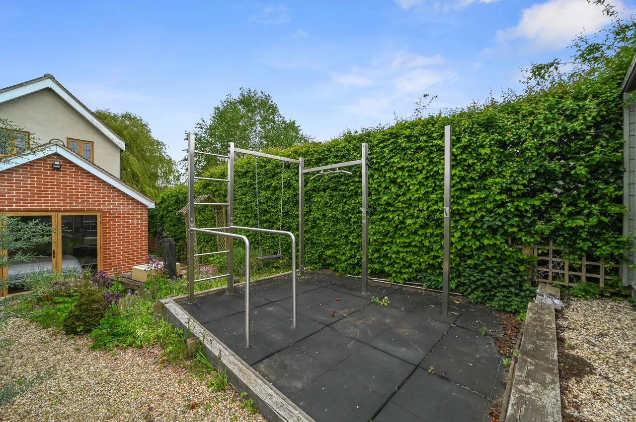 Halstead Road, Fordham, photo 33