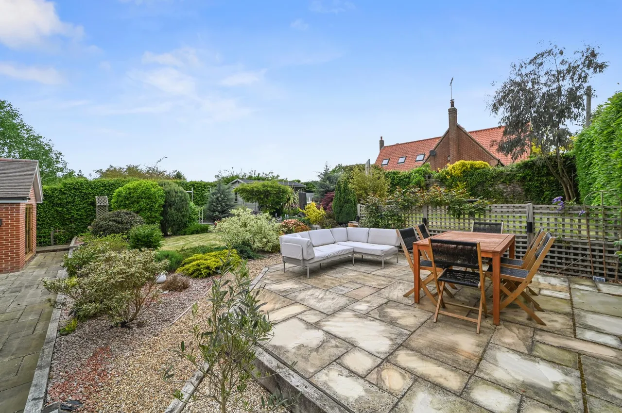 Halstead Road, Fordham, photo 36