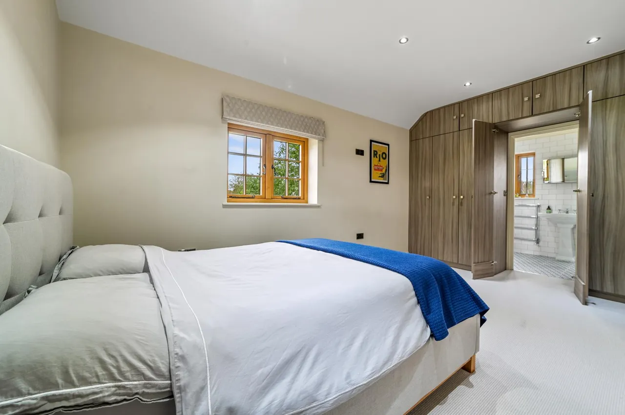 Halstead Road, Fordham, photo 18