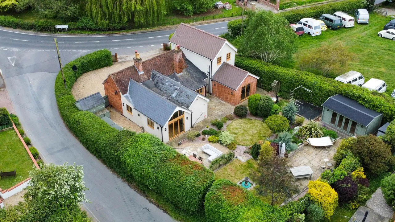 Halstead Road, Fordham, photo 40