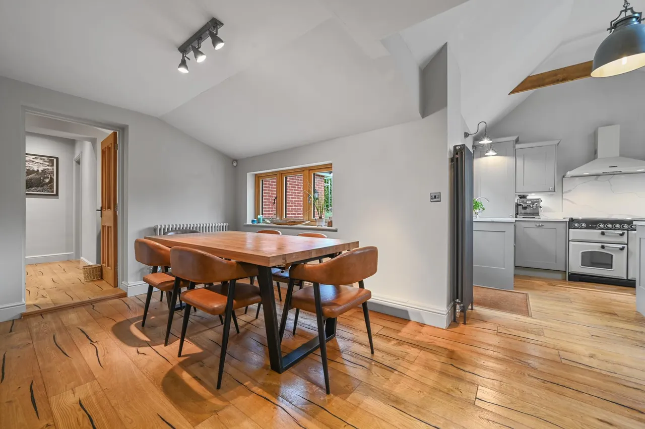 Halstead Road, Fordham, photo 10