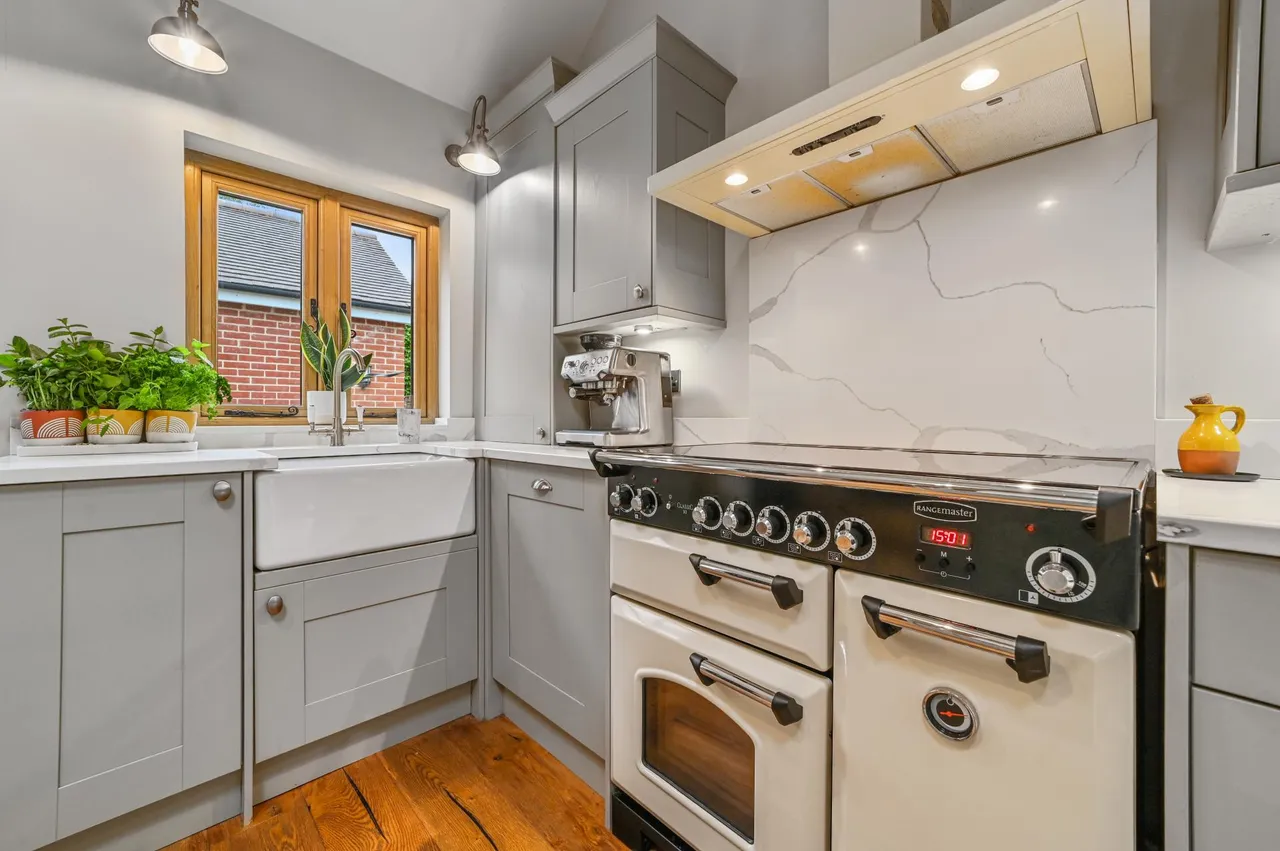 Halstead Road, Fordham, photo 7