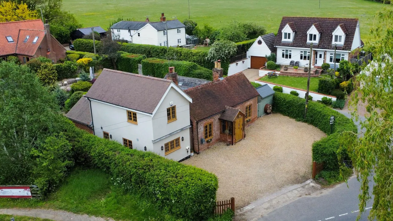 Halstead Road, Fordham, photo 2