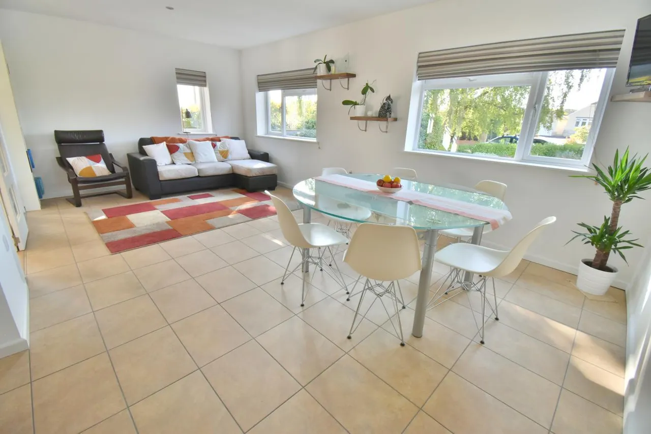 Heathlands Avenue, BH22, photo 5