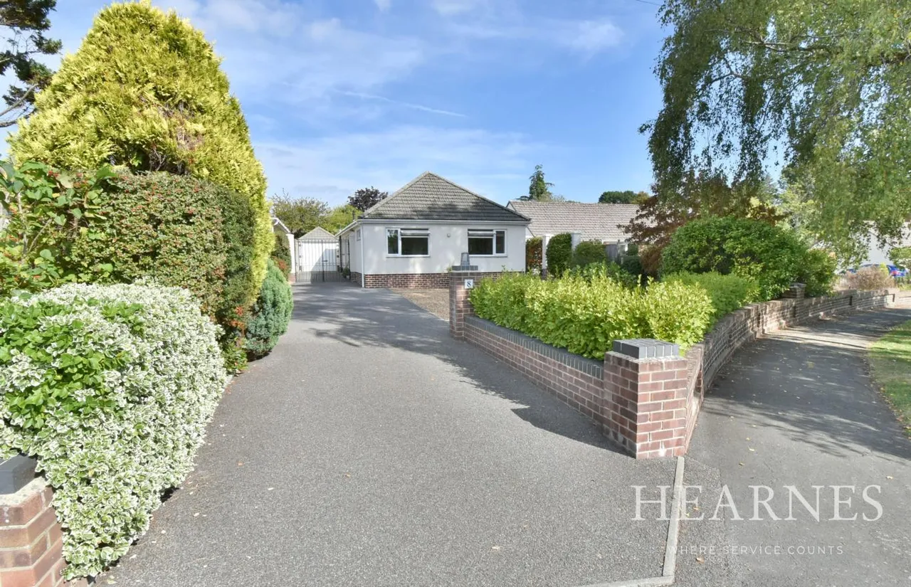2 bed house for sale, Heathlands Avenue, BH22