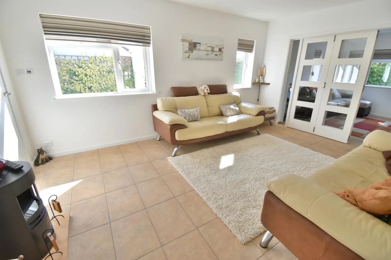 Heathlands Avenue, BH22, photo 8