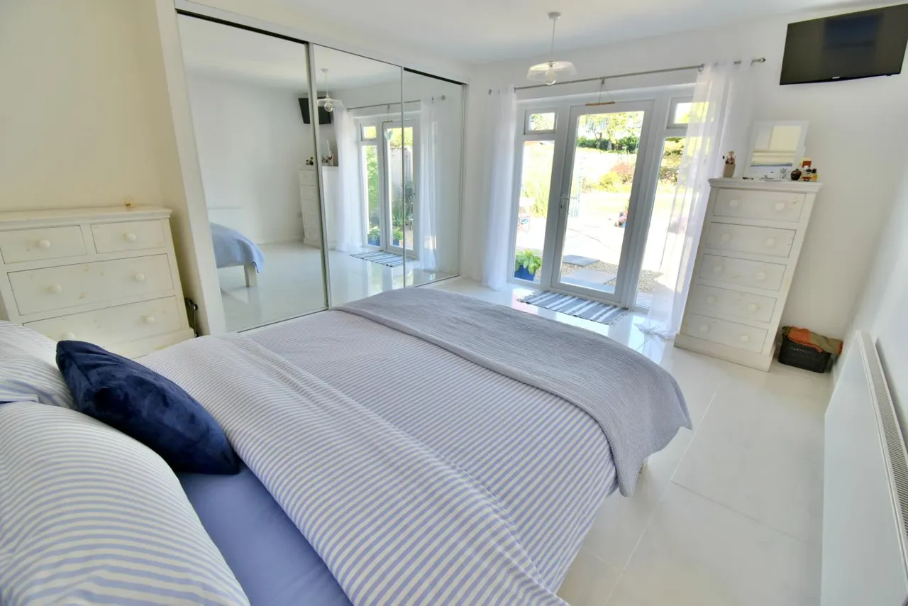 Heathlands Avenue, BH22, photo 13
