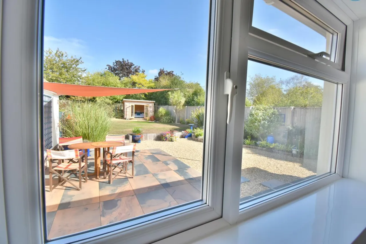 Heathlands Avenue, BH22, photo 16