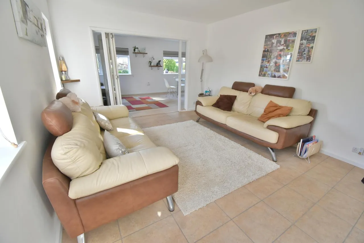 Heathlands Avenue, BH22, photo 10