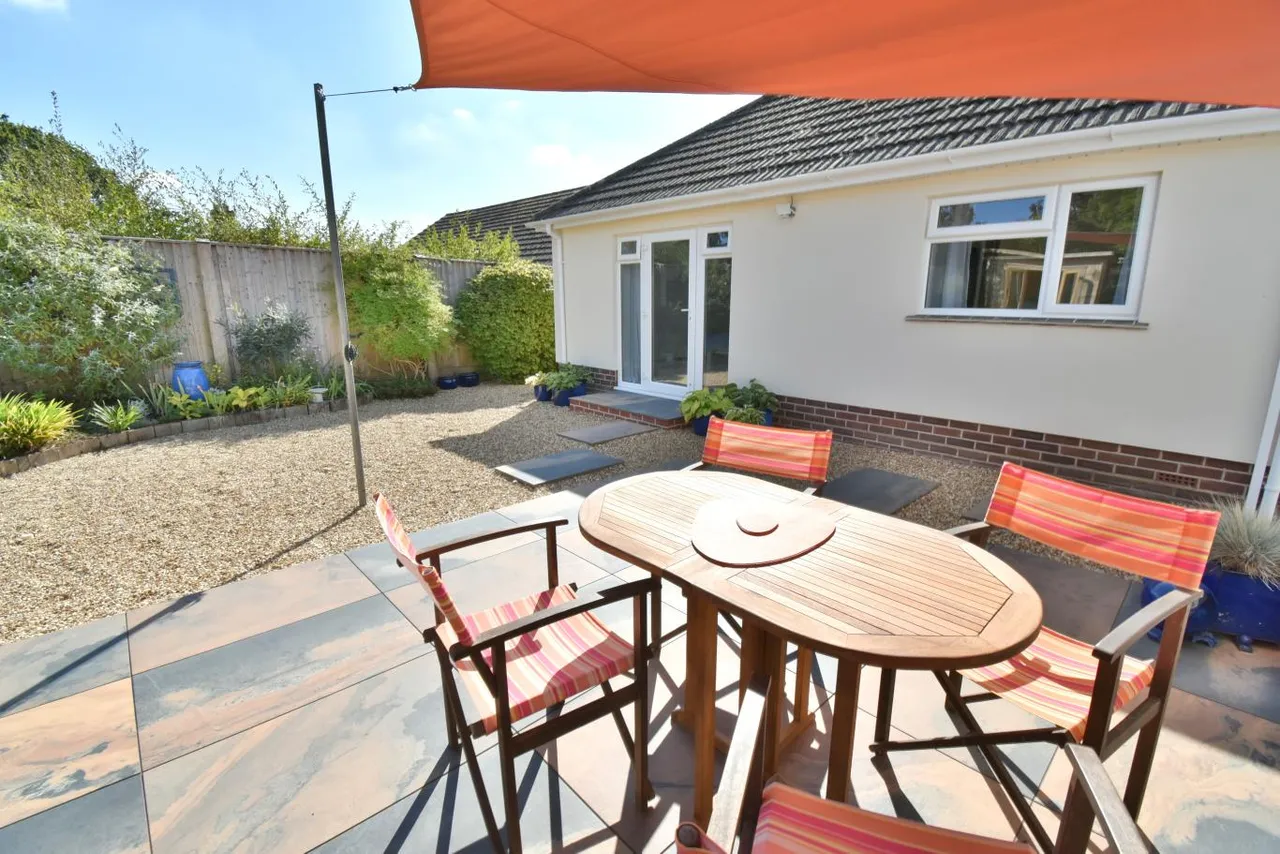 Heathlands Avenue, BH22, photo 25