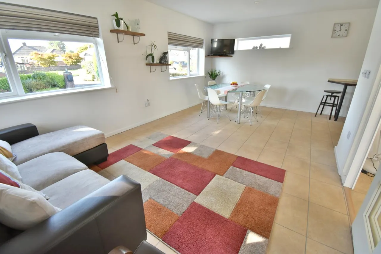 Heathlands Avenue, BH22, photo 12
