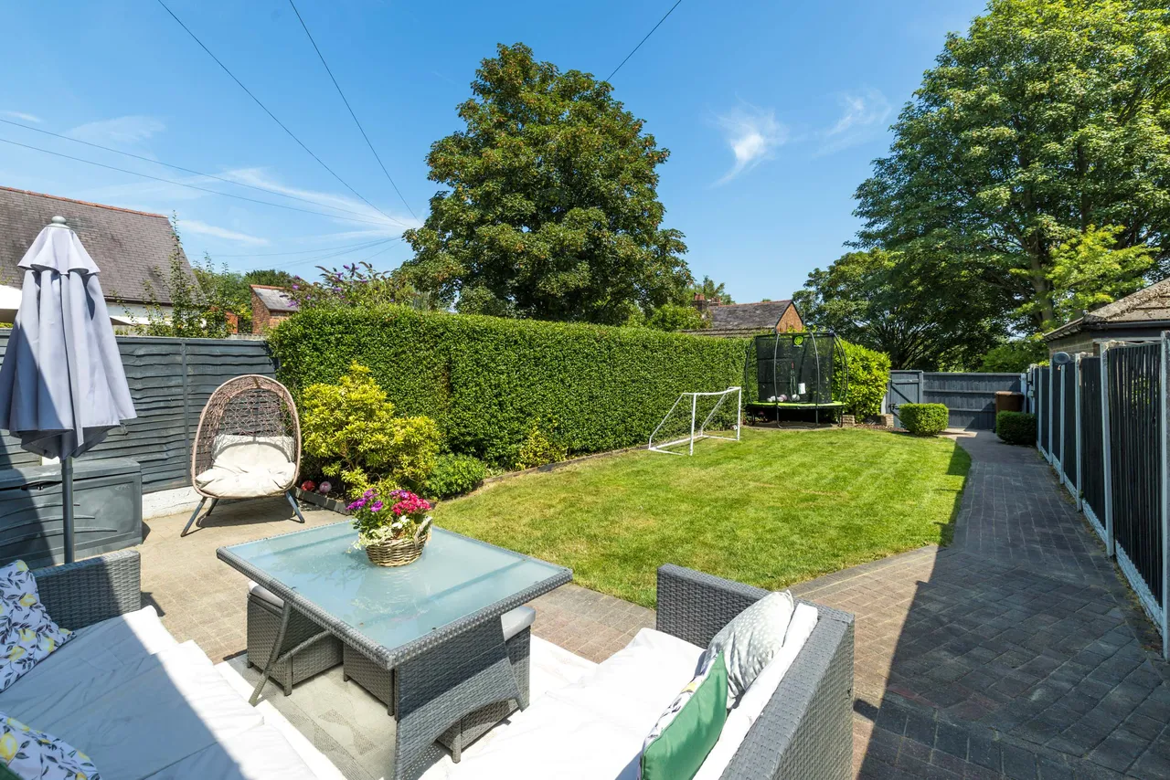 Wigan Lane, Wigan, WN1, photo 6