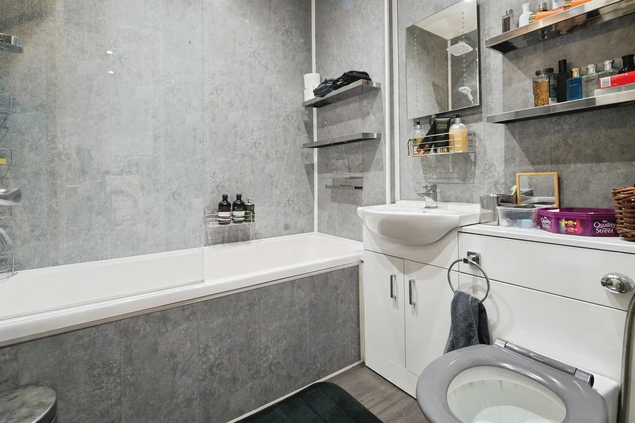Orient Road, Lancing, BN15, photo 13