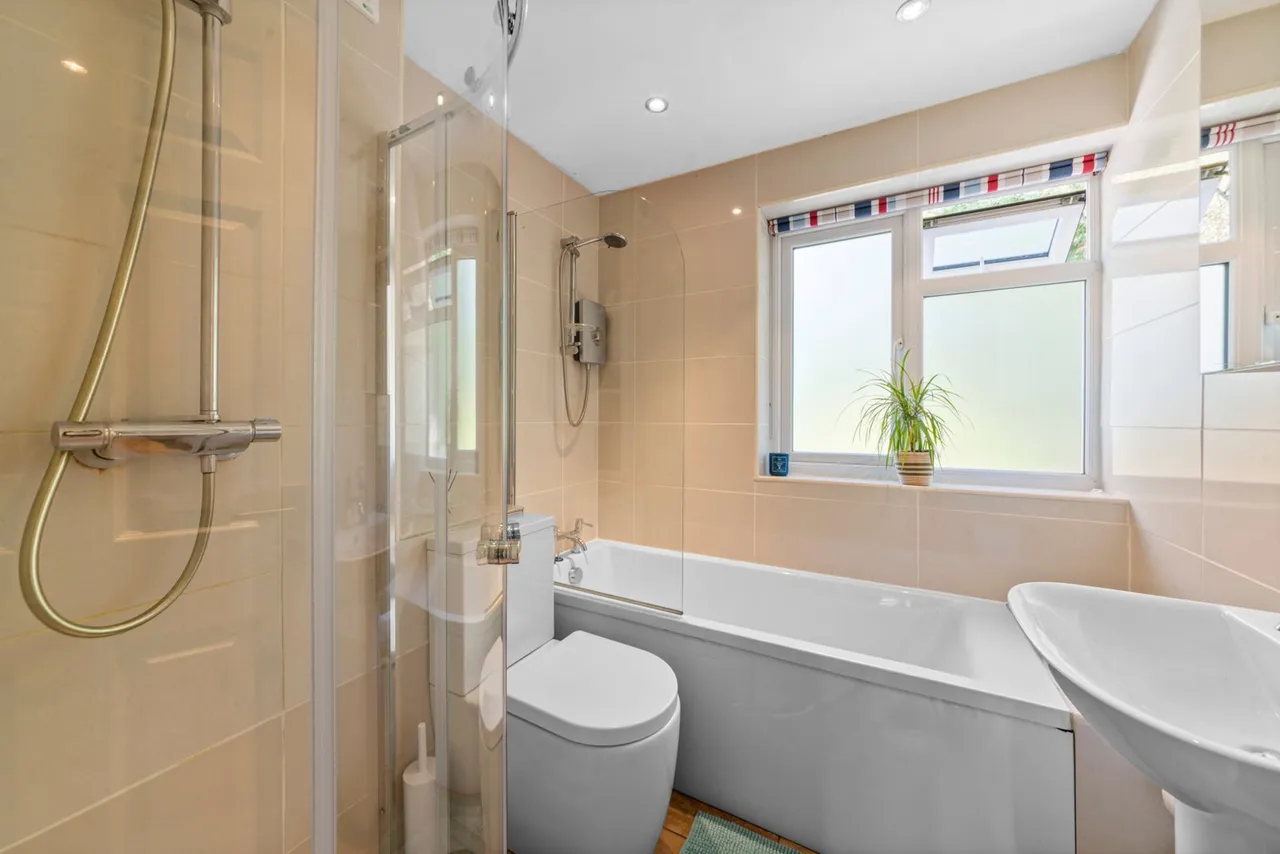 London Road, Southborough, Tunbridge Wells, TN4 0PX, photo 11