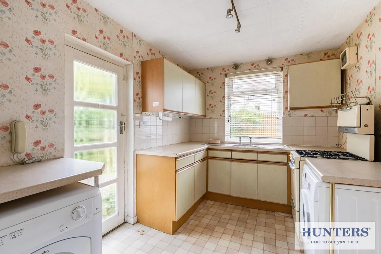 Thorpe Lane, Guiseley, LS20, photo 4