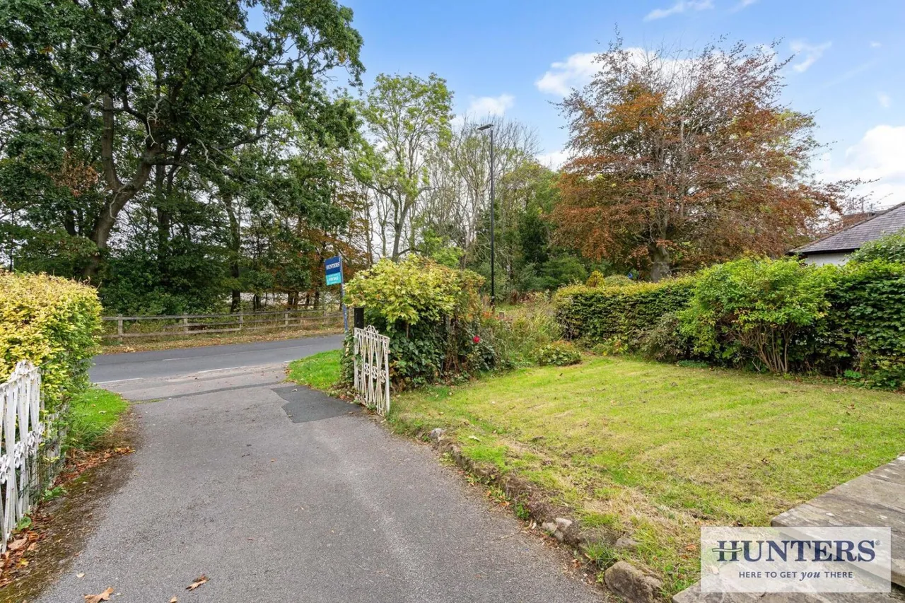 Thorpe Lane, Guiseley, LS20, photo 2