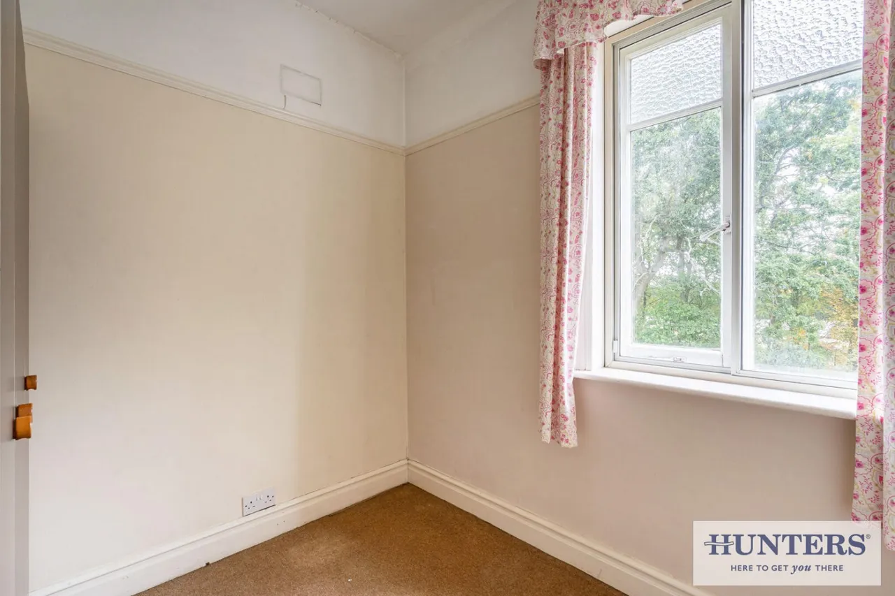 Thorpe Lane, Guiseley, LS20, photo 12