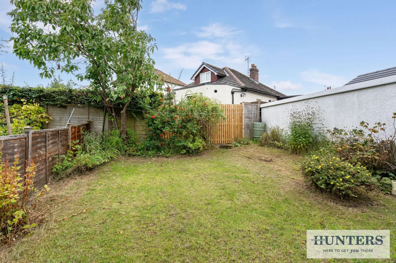 Thorpe Lane, Guiseley, LS20, photo 18