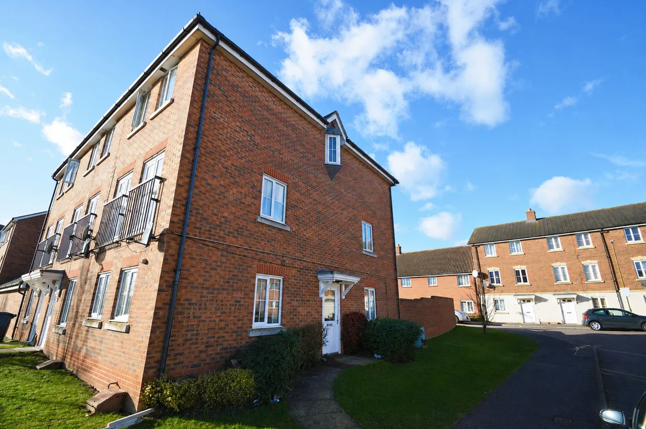 5 bed house to rent, Queen Bee Court, Hatfield, AL10