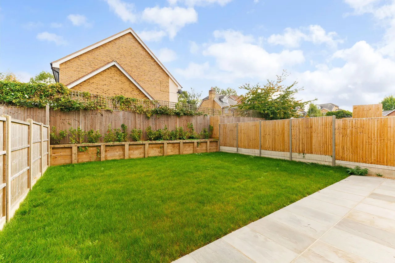The Furlongs, Tadworth, KT20, photo 13