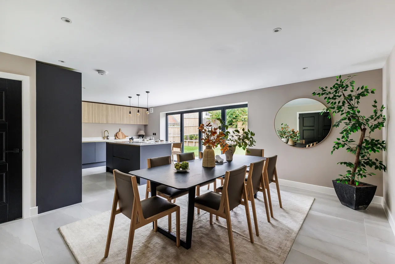The Furlongs, Tadworth, KT20, photo 2