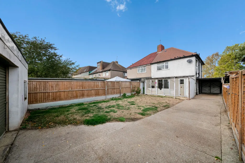 Hawtrey Avenue, Northolt, UB5, photo 7