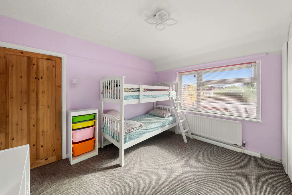 Hawtrey Avenue, Northolt, UB5, photo 6