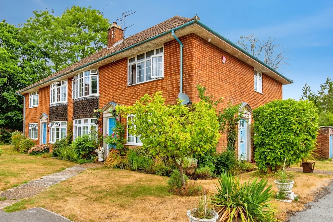 Kings Close, Lyndhurst, SO43, photo 20