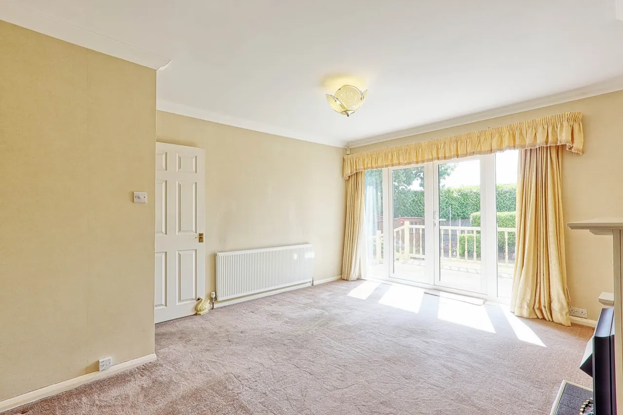 Common Lane, Thundersley, SS7 3RY, photo 3