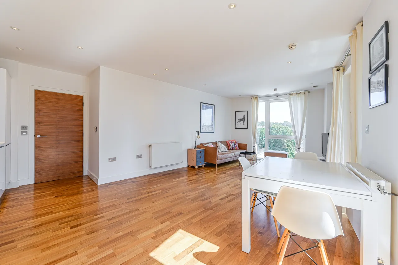 130 Bellville House, 2 John Donne Way, London, photo 4